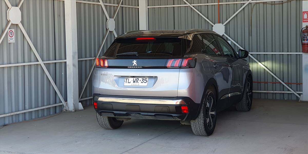 PEUGEOT 3008 BLUE HDI 130 EAT8 1.5 AUT - Imagen 3