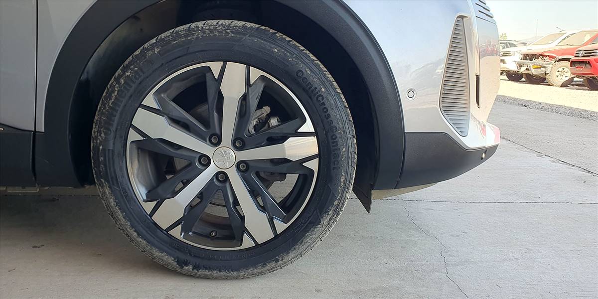 PEUGEOT 3008 BLUE HDI 130 EAT8 1.5 AUT - Imagen 17