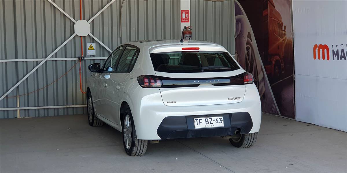 PEUGEOT 208 STYLE PURETECH 75 1.2 - Imagen 8