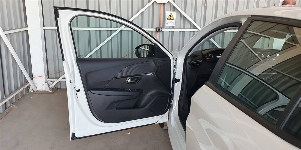 PEUGEOT 208 STYLE PURETECH 75 1.2 - Imagen 31