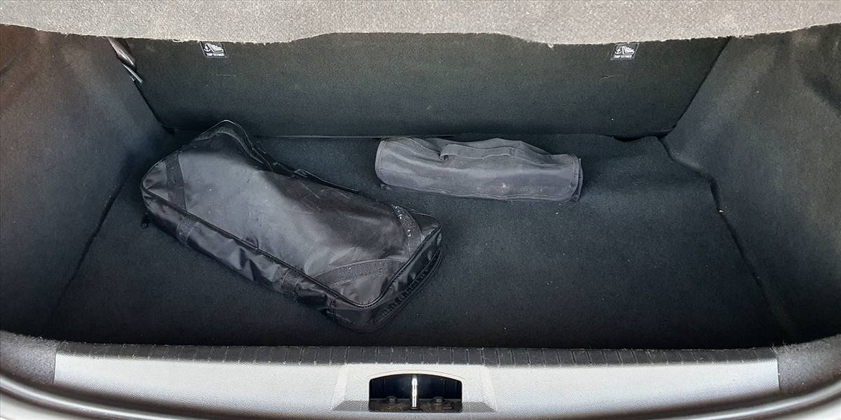 PEUGEOT 208 STYLE PURETECH 75 1.2 - Imagen 17