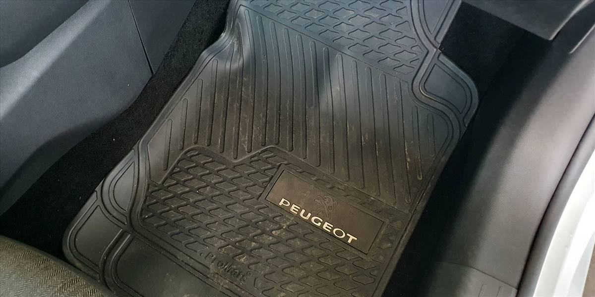 PEUGEOT 208 STYLE PURETECH 75 1.2 - Imagen 39