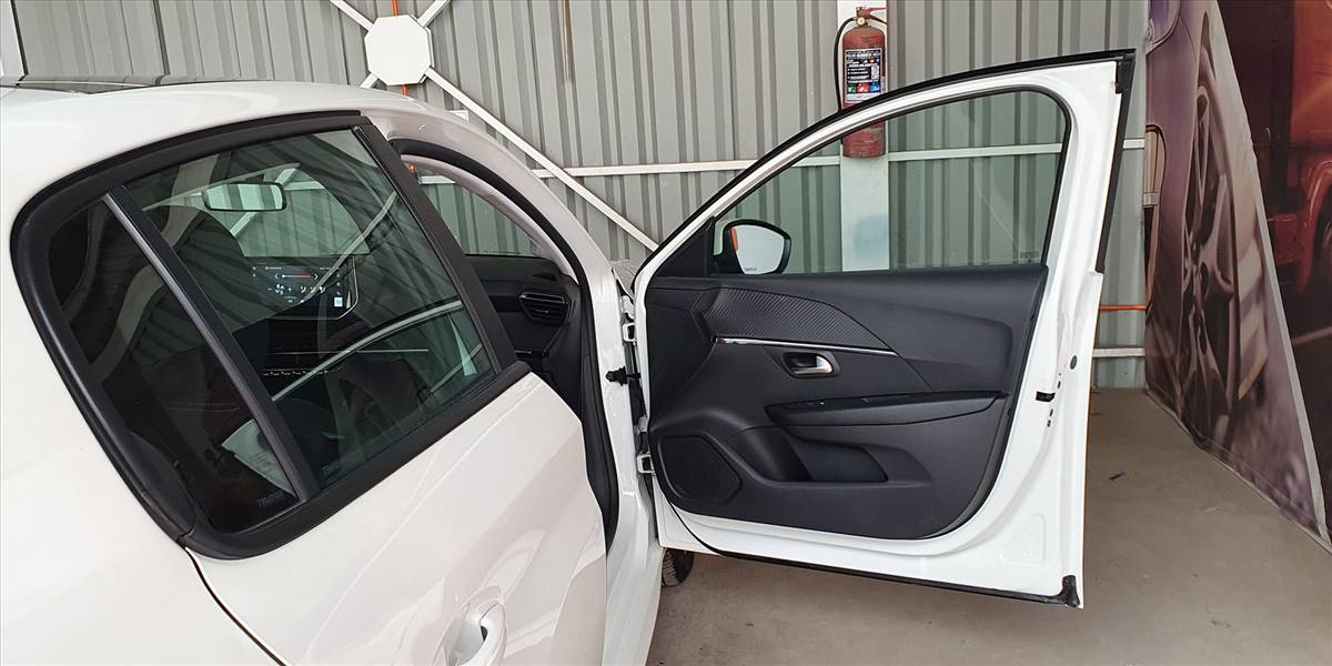 PEUGEOT 208 PURETECH 75 MT 1.2 - Imagen 29