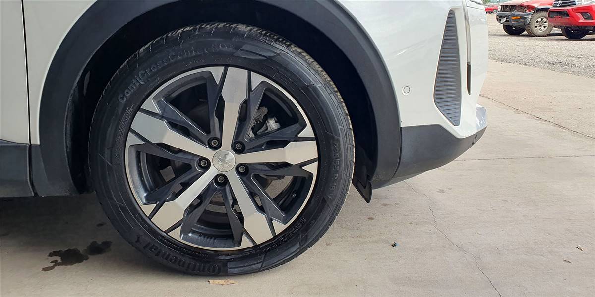 PEUGEOT 3008 BLUE HDI 130 EAT8 1.5 AUT - Imagen 17