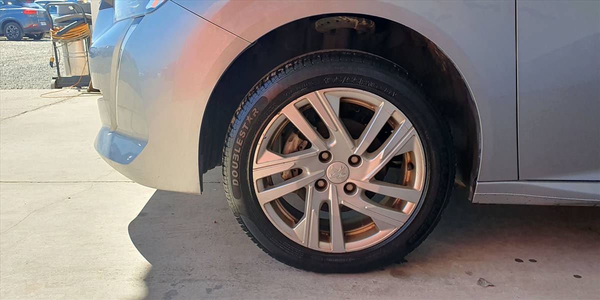 PEUGEOT 208 PURETECH 75 MT 1.2 - Imagen 18