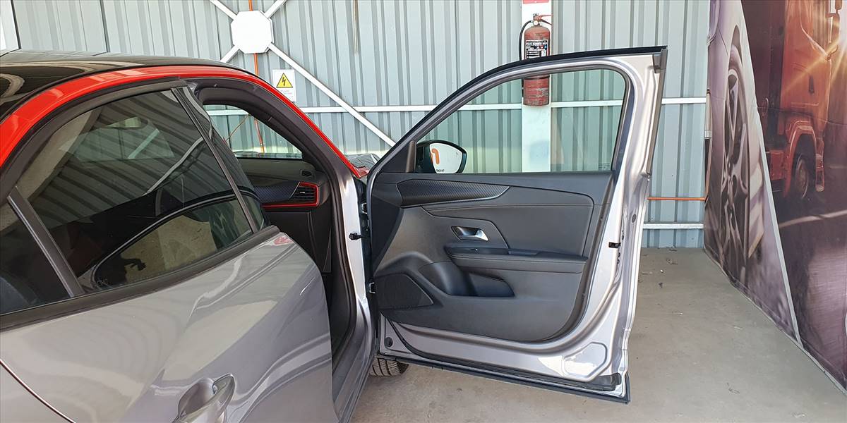 OPEL MOKKA 1.2T AUT - Imagen 28