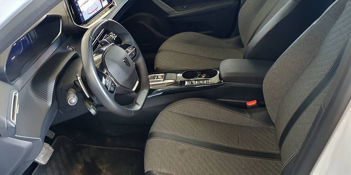 PEUGEOT 2008 BLUE HDI 130 EAT8 1.5 AUT - Imagen 25