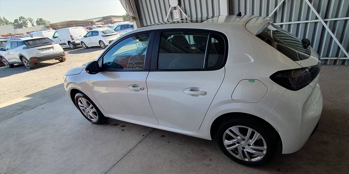 PEUGEOT 208 STYLE PURETECH 75 1.2 - Imagen 10