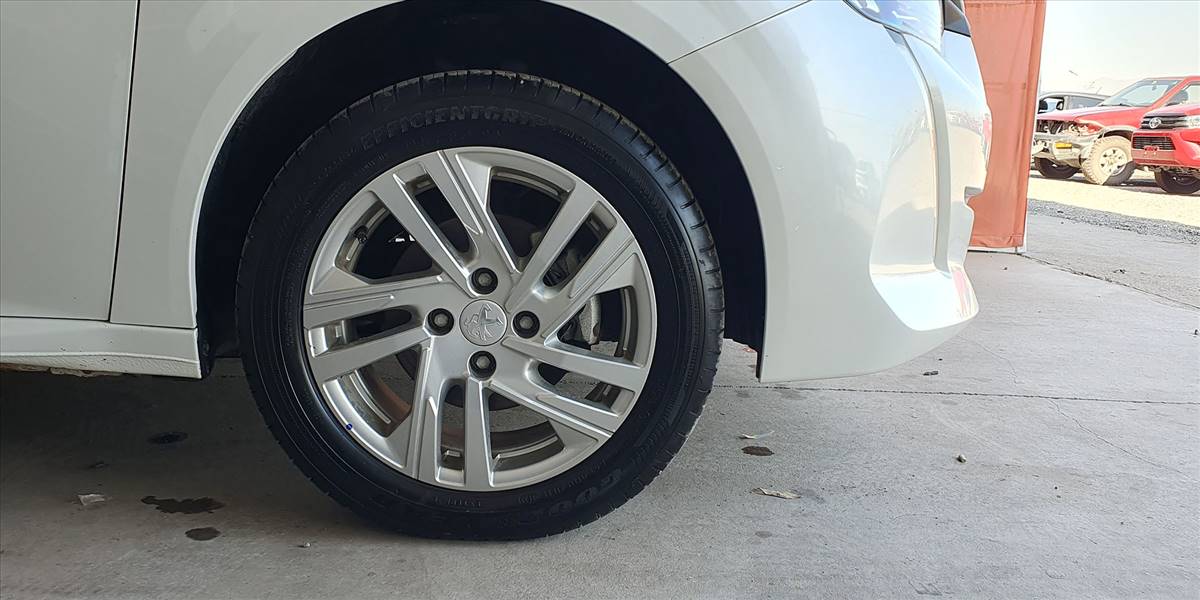 PEUGEOT 208 STYLE PURETECH 75 1.2 - Imagen 17