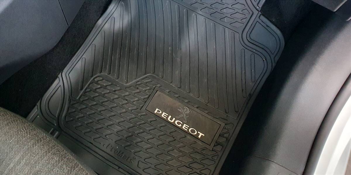 PEUGEOT 208 STYLE PURETECH 75 1.2 - Imagen 31