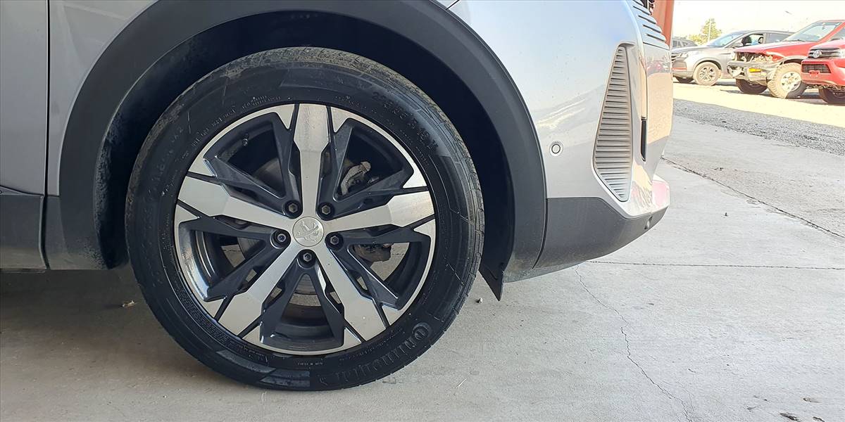 PEUGEOT 3008 BLUE HDI 130 EAT8 1.5 AUT - Imagen 17