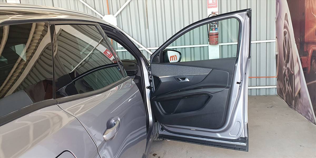 PEUGEOT 3008 BLUE HDI 130 EAT8 1.5 AUT - Imagen 28