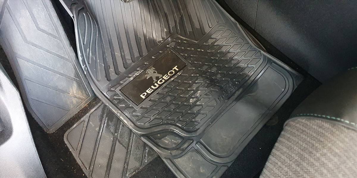 PEUGEOT 3008 BLUE HDI 130 EAT8 1.5 AUT - Imagen 29