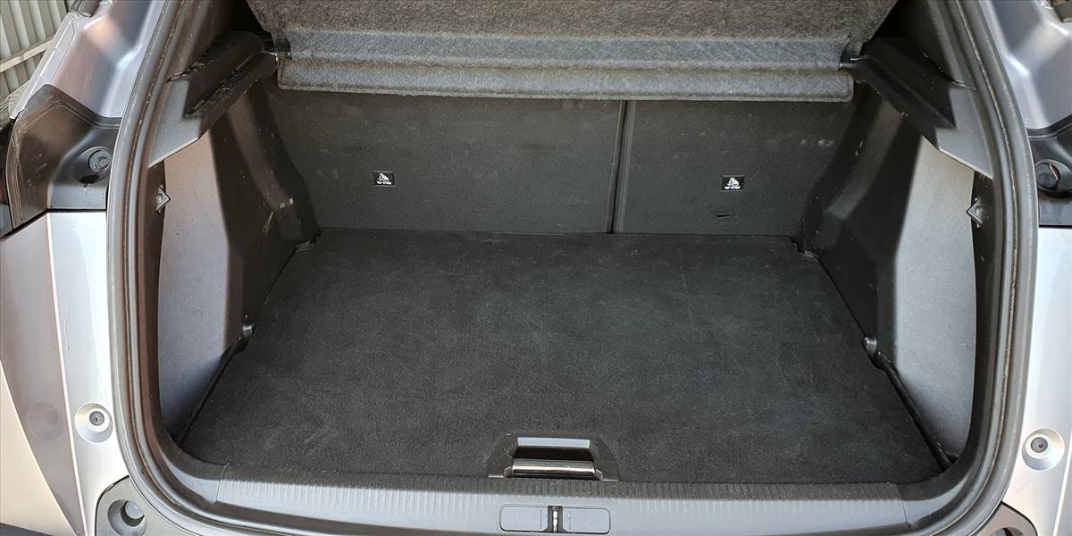 PEUGEOT 2008 BLUE HDI 130 EAT8 1.5 AUT - Imagen 14