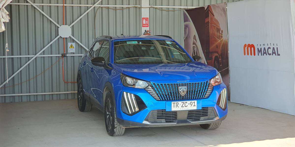 PEUGEOT 2008 BLUE HDI 130 EAT8 1.5 AUT - Imagen 1