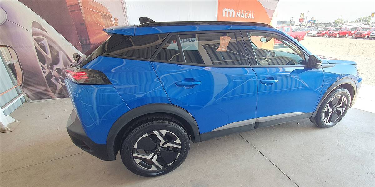 PEUGEOT 2008 BLUE HDI 130 EAT8 1.5 AUT - Imagen 11