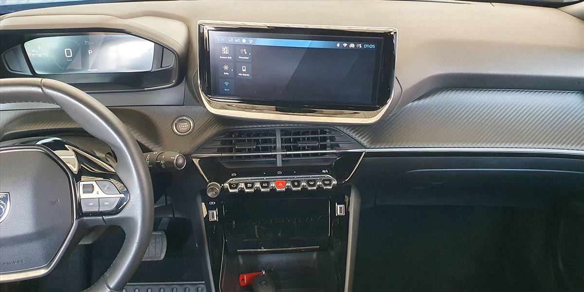 PEUGEOT 2008 BLUE HDI 130 EAT8 1.5 AUT - Imagen 23