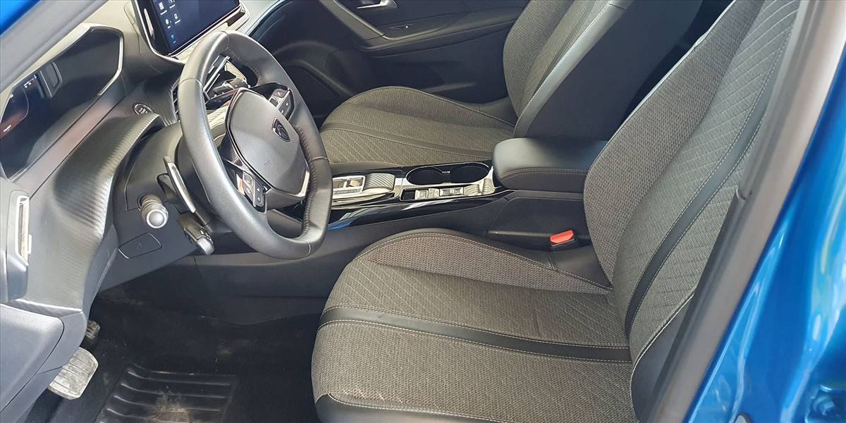 PEUGEOT 2008 BLUE HDI 130 EAT8 1.5 AUT - Imagen 25