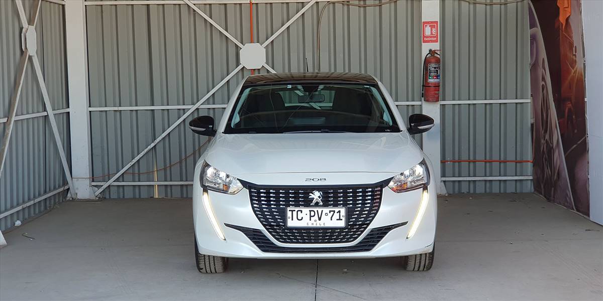 PEUGEOT 208 STYLE PURETECH 75 1.2 - Imagen 9