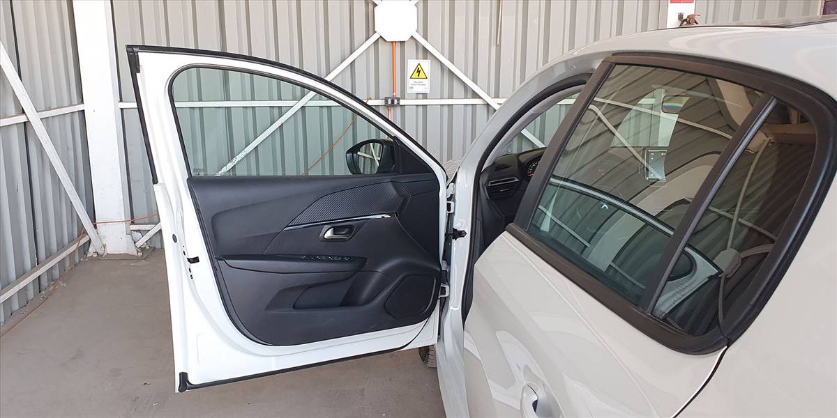 PEUGEOT 208 STYLE PURETECH 75 1.2 - Imagen 28
