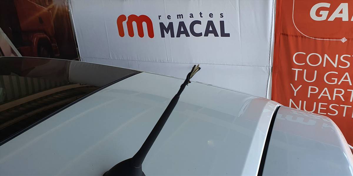 PEUGEOT 208 STYLE PURETECH 75 1.2 - Imagen 42