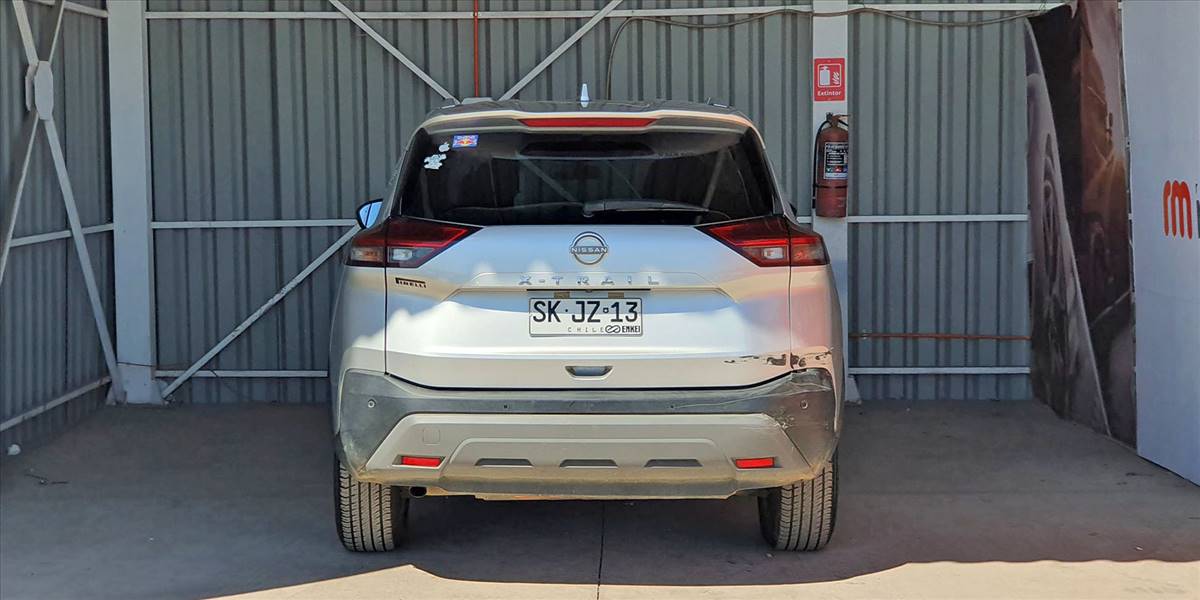 NISSAN X TRAIL SENSE 2.5 AUT - Imagen 12