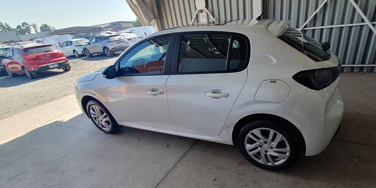 PEUGEOT 208 STYLE PURETECH 75 1.2 - Imagen 10