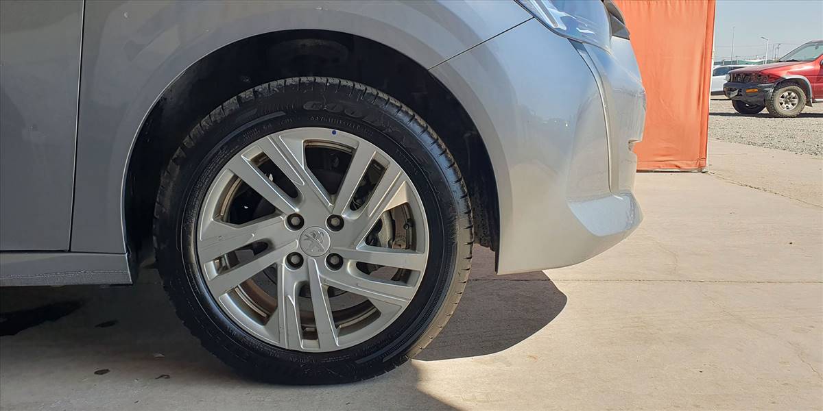 PEUGEOT 208 PURETECH 75 MT 1.2 - Imagen 20