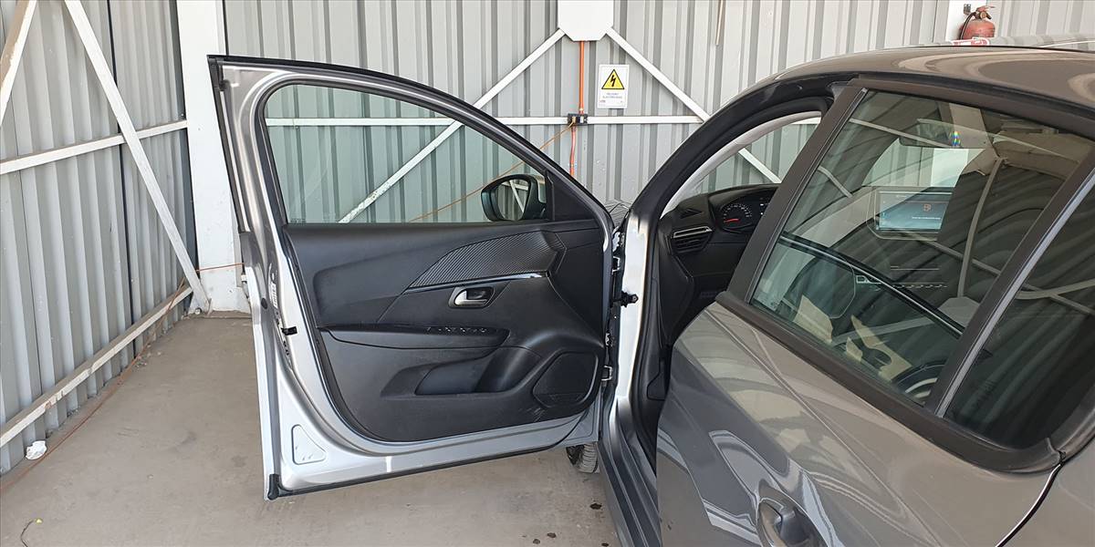 PEUGEOT 208 PURETECH 75 MT 1.2 - Imagen 31
