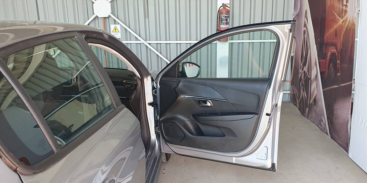 PEUGEOT 208 PURETECH 75 MT 1.2 - Imagen 32