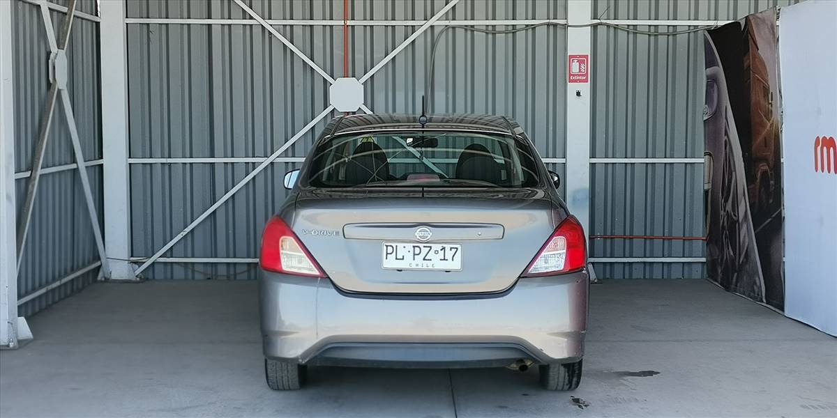 NISSAN VERSA SEDAN 1.6 - Imagen 12