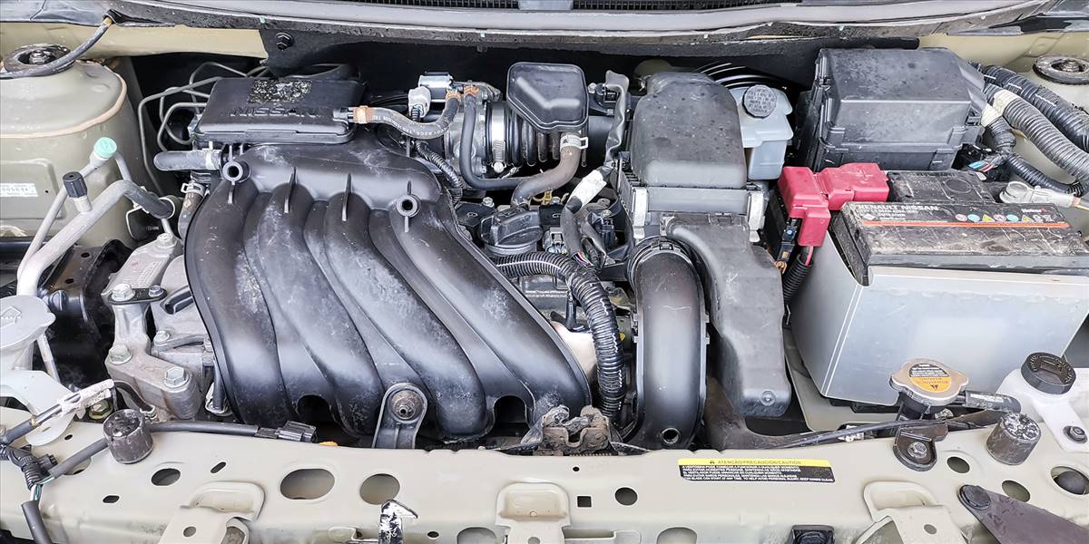NISSAN VERSA SEDAN 1.6 - Imagen 16