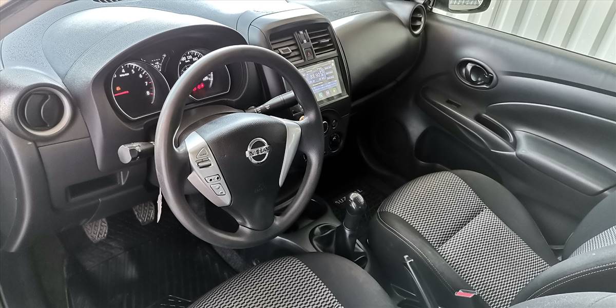 NISSAN VERSA SEDAN 1.6 - Imagen 21