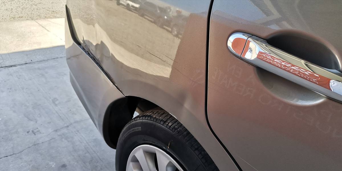 NISSAN VERSA SEDAN 1.6 - Imagen 32