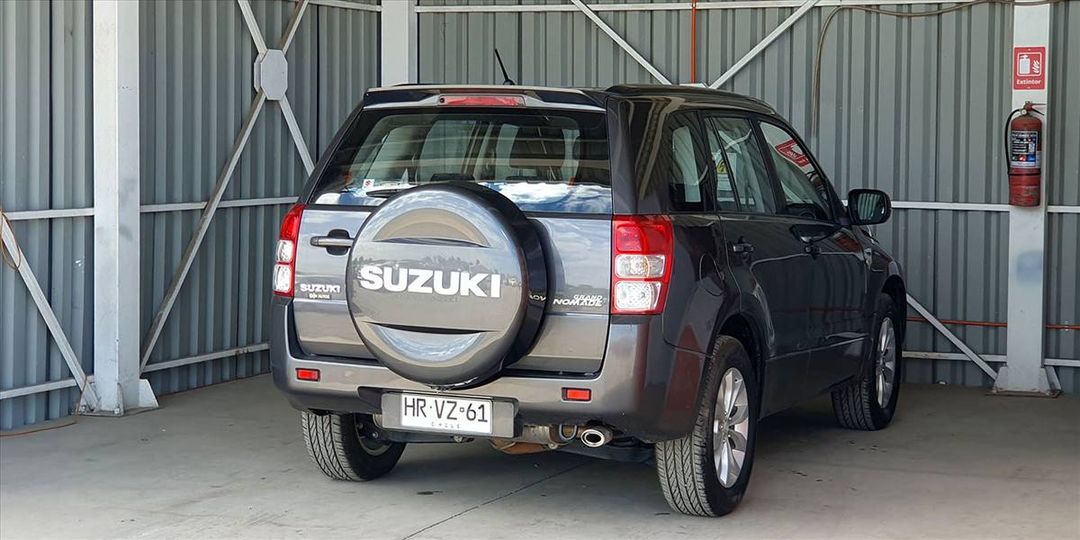 SUZUKI GRAND NOMADE GLX SPORT 2.4 - Imagen 3