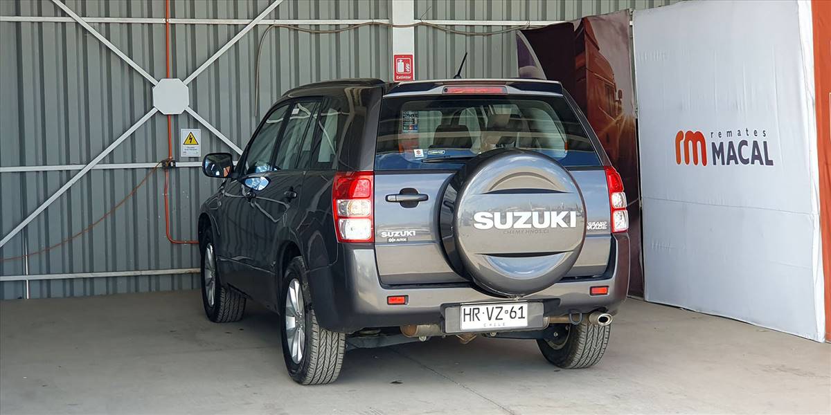 SUZUKI GRAND NOMADE GLX SPORT 2.4 - Imagen 5