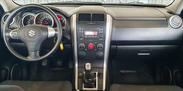 SUZUKI GRAND NOMADE GLX SPORT 2.4 - Imagen 8