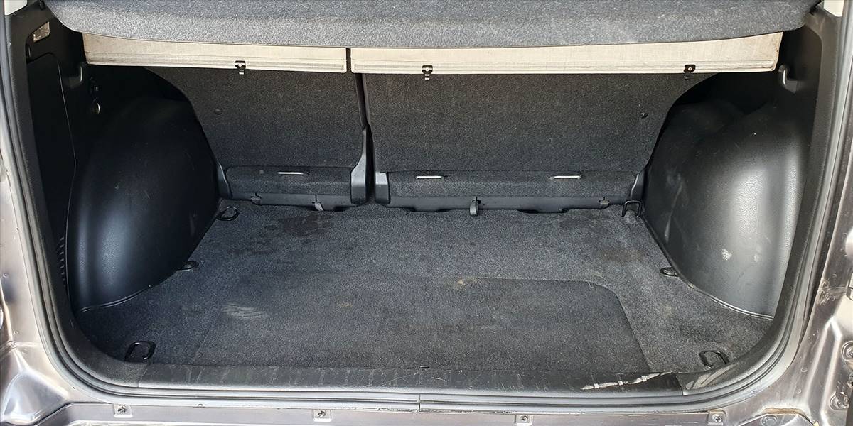SUZUKI GRAND NOMADE GLX SPORT 2.4 - Imagen 14
