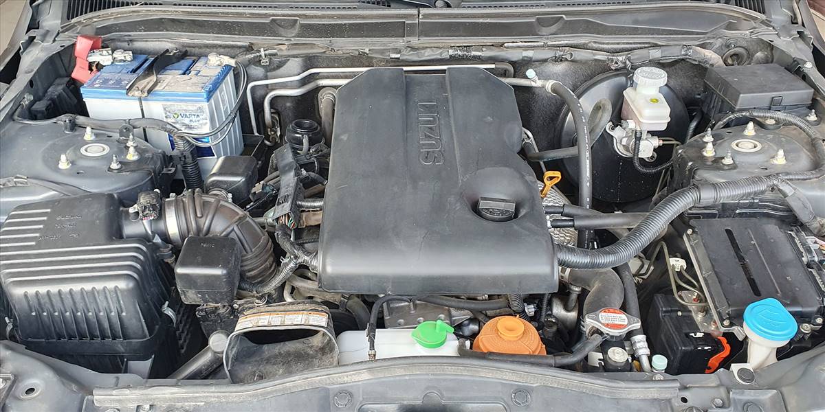 SUZUKI GRAND NOMADE GLX SPORT 2.4 - Imagen 16