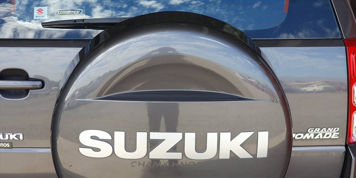 SUZUKI GRAND NOMADE GLX SPORT 2.4 - Imagen 19