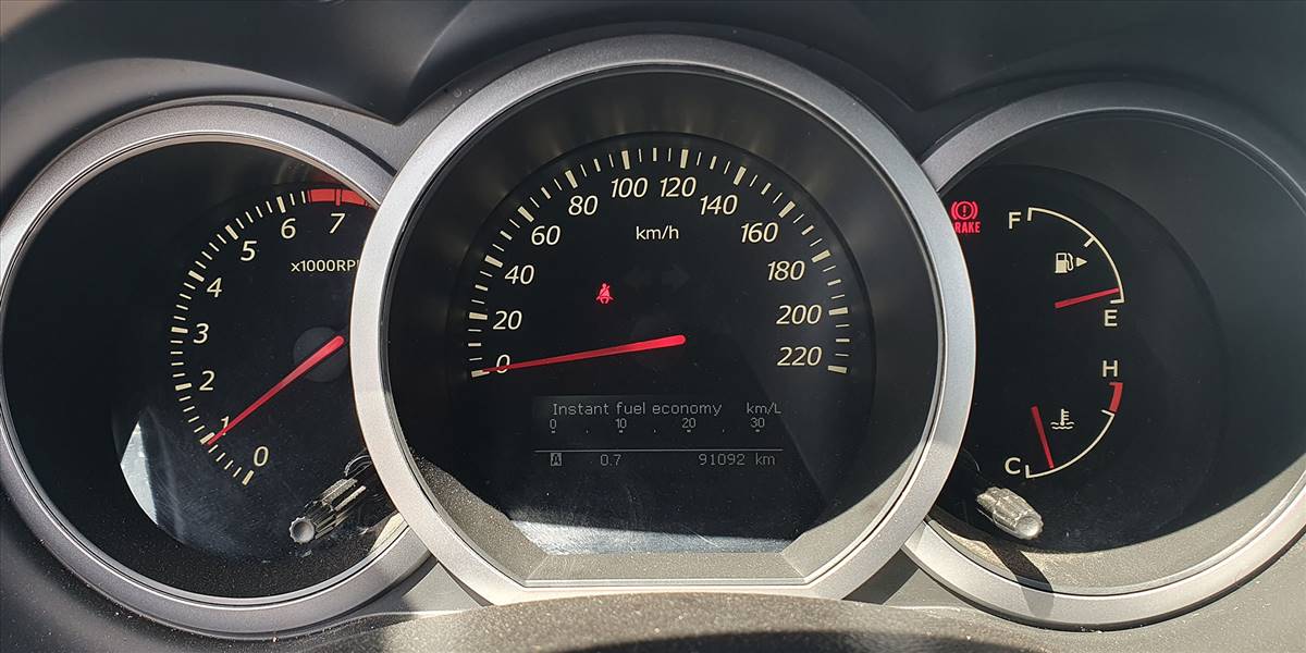 SUZUKI GRAND NOMADE GLX SPORT 2.4 - Imagen 24