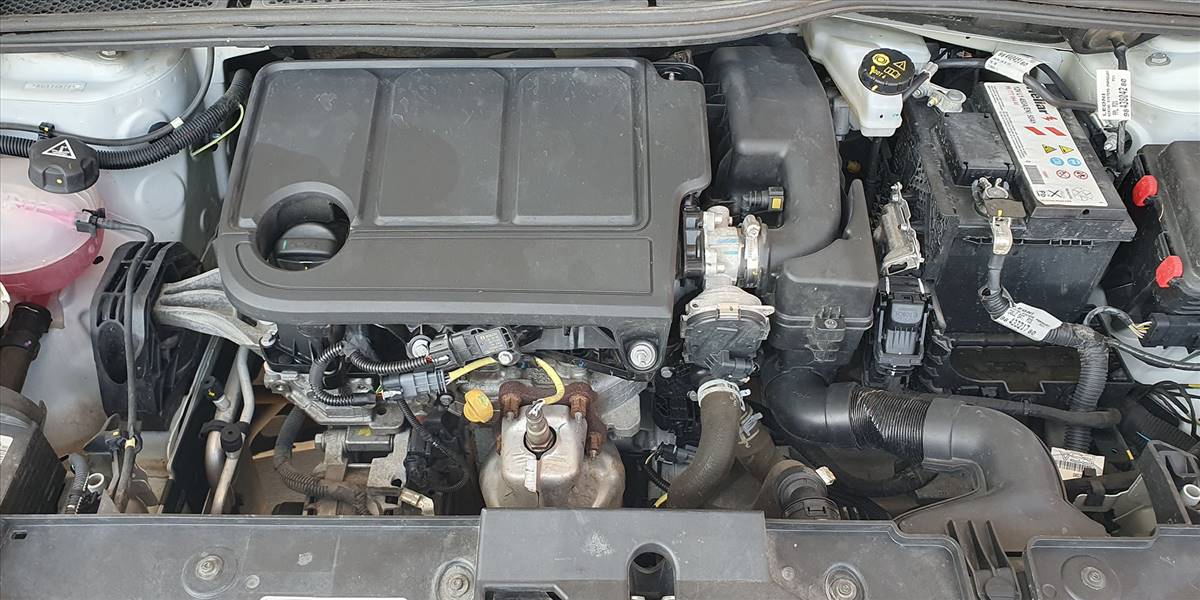 PEUGEOT 208 STYLE PURETECH 75 1.2 - Imagen 16