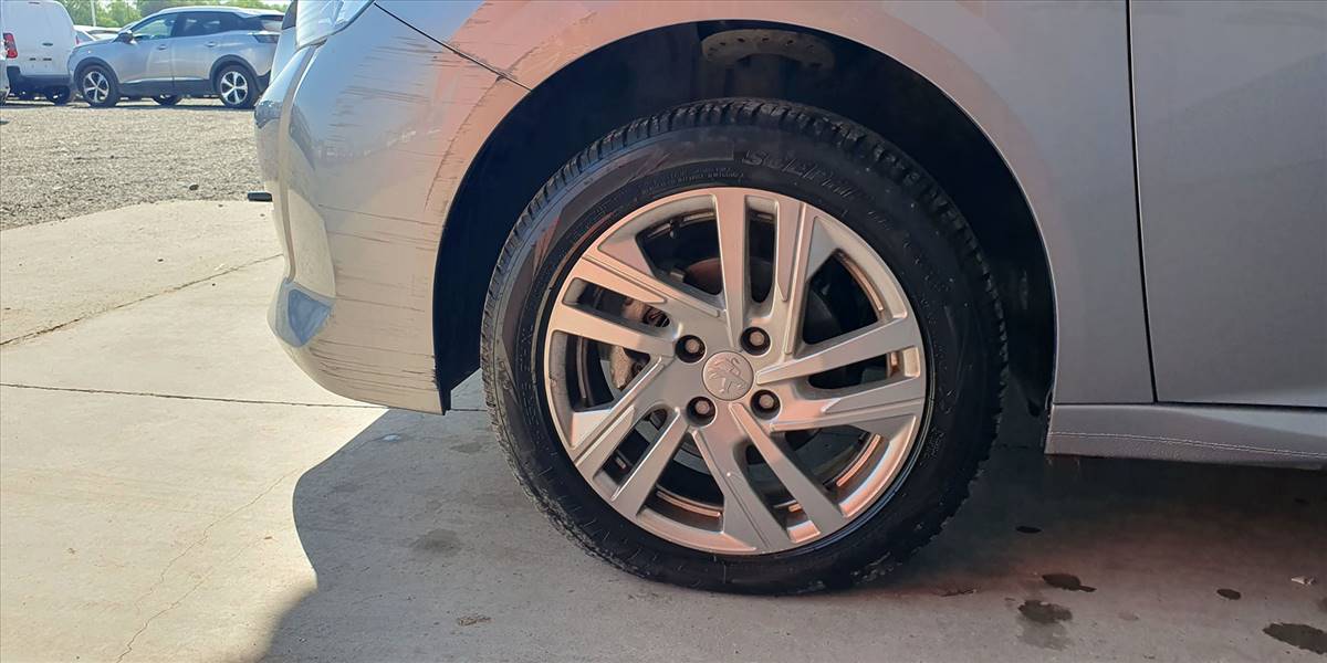PEUGEOT 208 PURETECH 75 MT 1.2 - Imagen 18