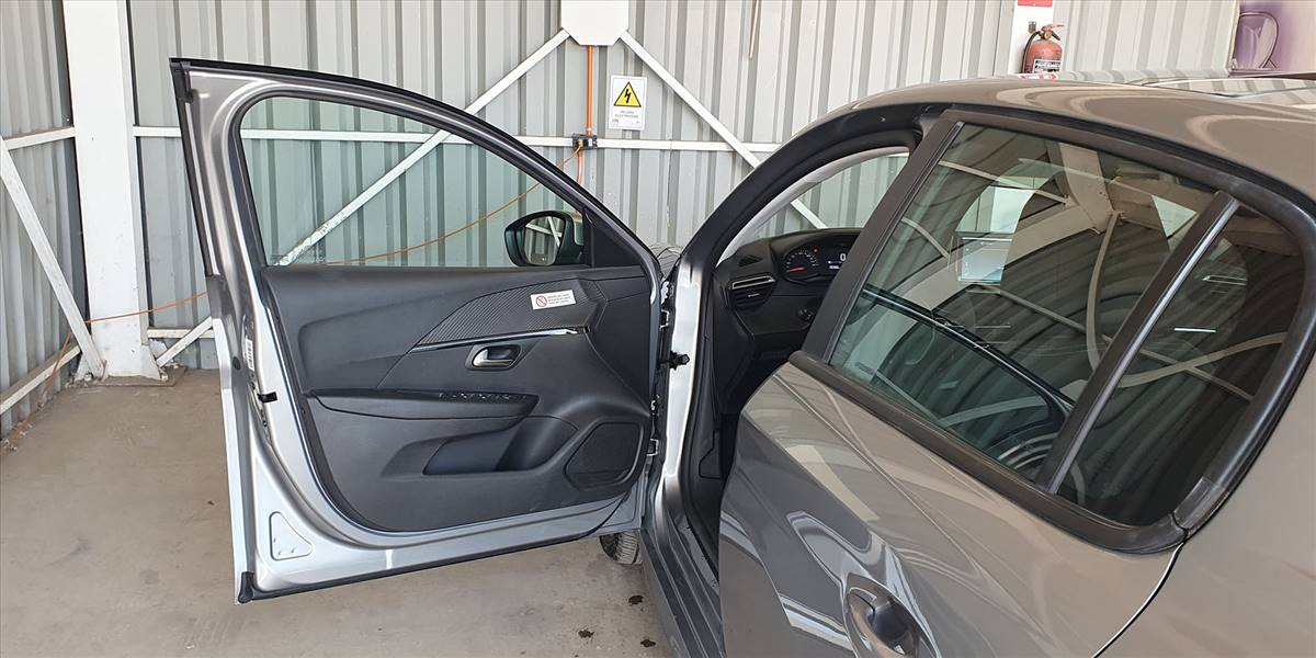 PEUGEOT 208 PURETECH 75 MT 1.2 - Imagen 28