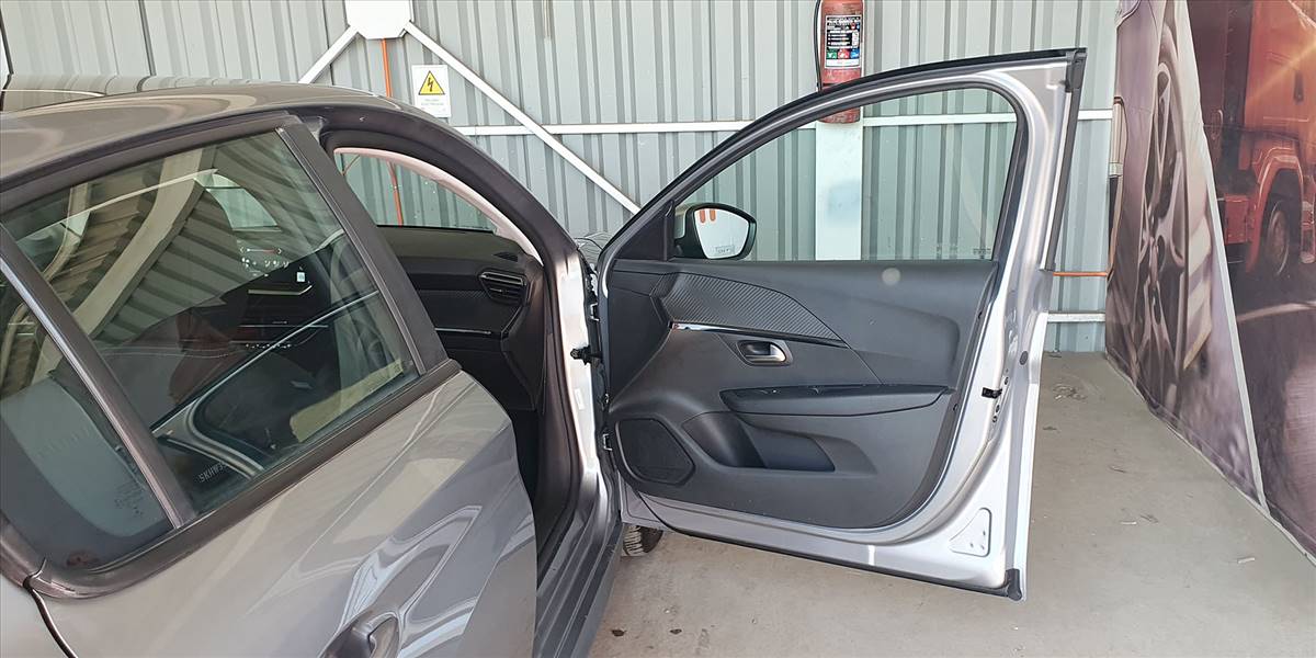 PEUGEOT 208 PURETECH 75 MT 1.2 - Imagen 29