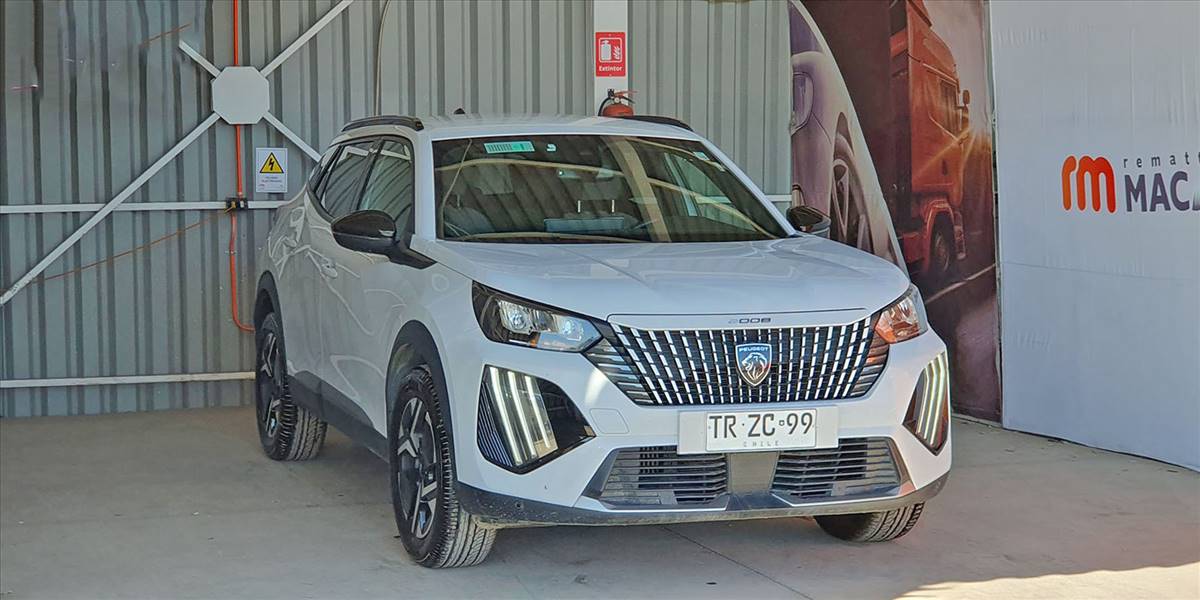 PEUGEOT 2008 BLUE HDI 130 EAT8 1.5 AUT - Imagen 1