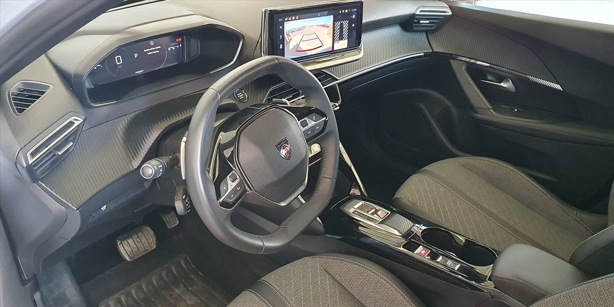 PEUGEOT 2008 BLUE HDI 130 EAT8 1.5 AUT - Imagen 21