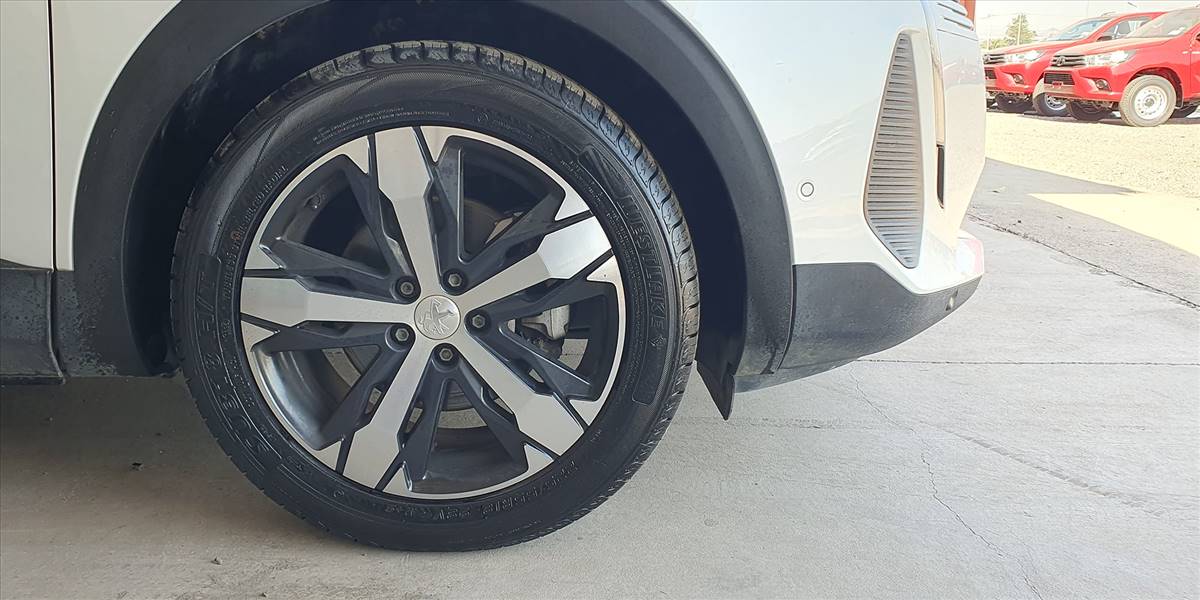 PEUGEOT 3008 BLUE HDI 130 EAT8 1.5 AUT - Imagen 17