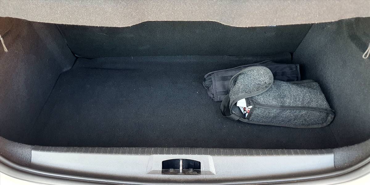 PEUGEOT 208 STYLE PURETECH 75 1.2 - Imagen 17