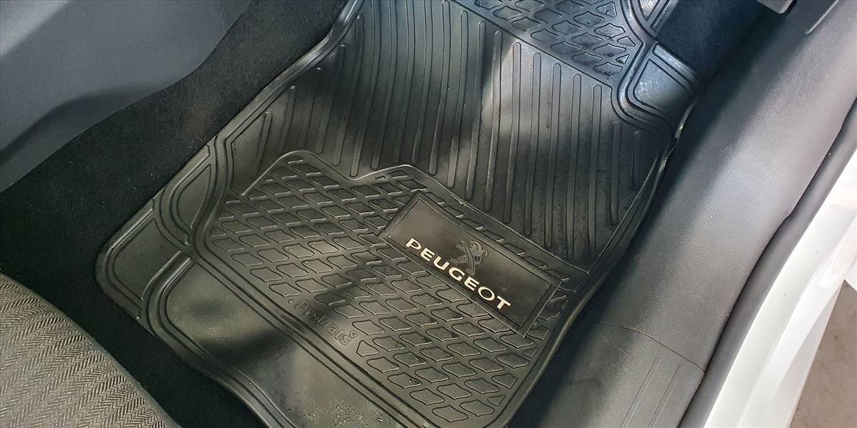 PEUGEOT 208 STYLE PURETECH 75 1.2 - Imagen 34